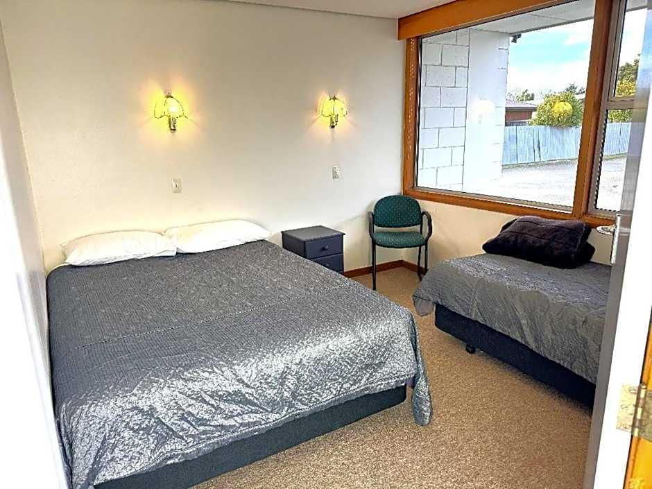 Charlton Motel