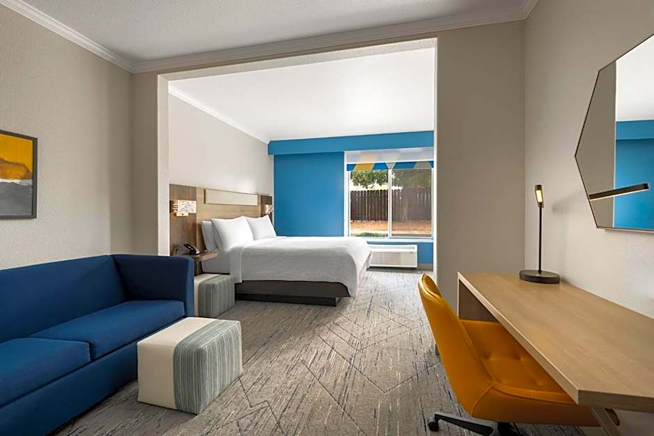 Holiday Inn Express Hotel & Suites - Paso Robles By IHG