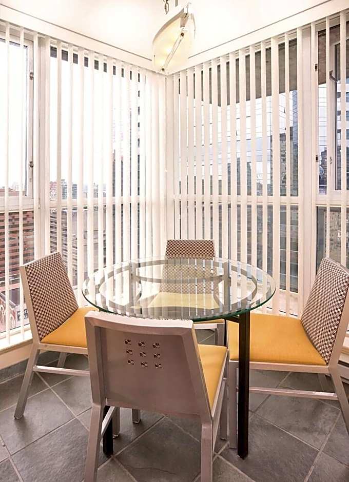 WorldMark Vancouver - The Canadian
