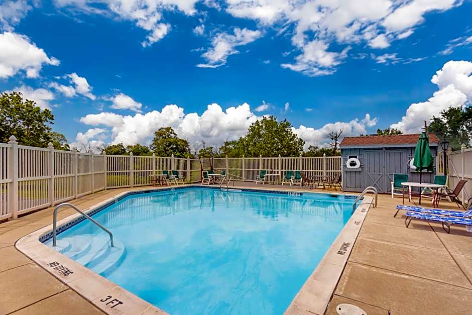 Quality Inn Smoketown - Lancaster Area