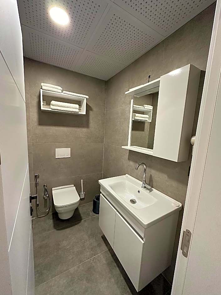Erom Otel