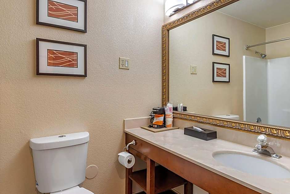 Comfort Inn & Suites Klamath Falls