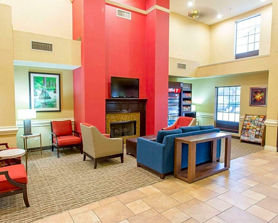 Comfort Suites Port Allen - Baton Rouge