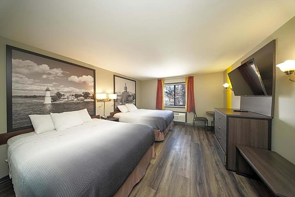 Super 8 by Wyndham Kingston