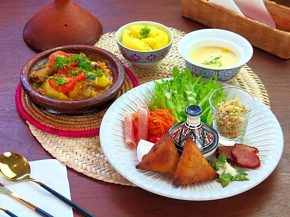 RIAD NANA