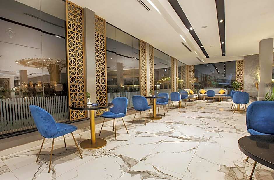 Pyramisa Luxor Hotel and Suites