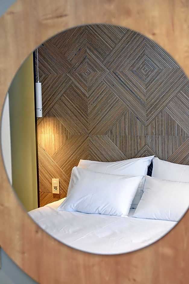 Elena Village Hotel & Suites