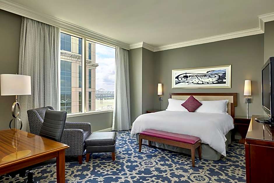 Photo 1 of 4 of Luxury 1 King Bed, River View