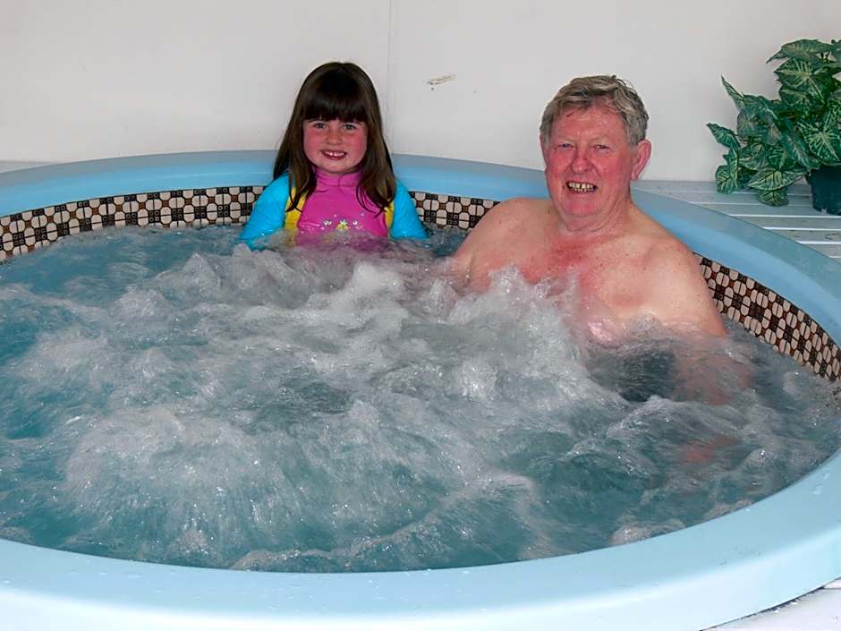 Cambrian Lodge Motel