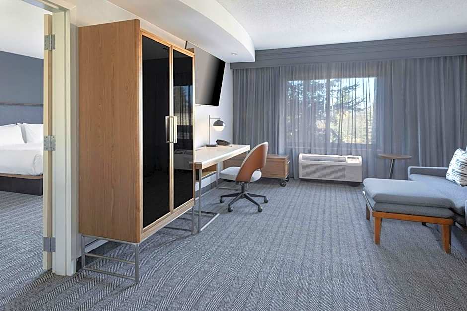 Courtyard by Marriott Hanover Lebanon
