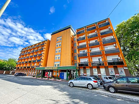 Tisza Sport Hotel