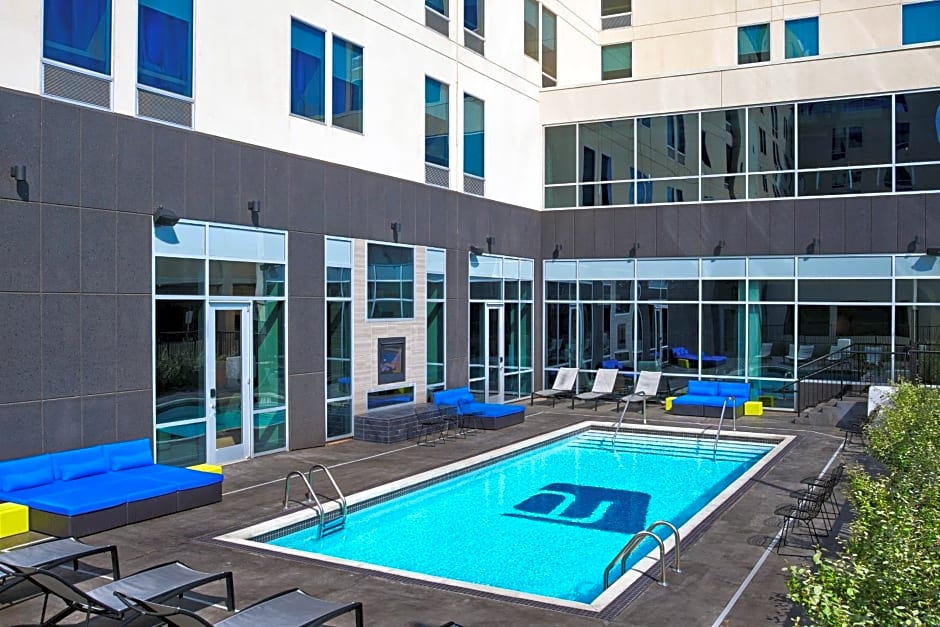 Aloft Oklahoma City Downtown – Bricktown