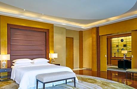 Presidential Suite, Executive lounge access, Suite