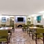 La Quinta Inn & Suites by Wyndham Denver Northglenn