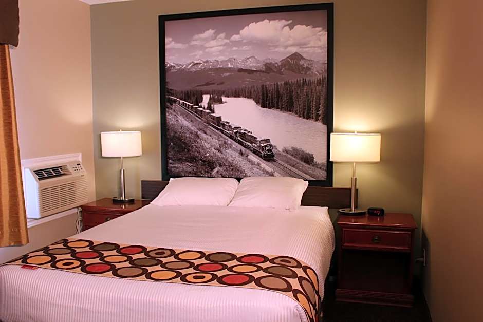 Photo 1 of 4 of 1 Queen Bed