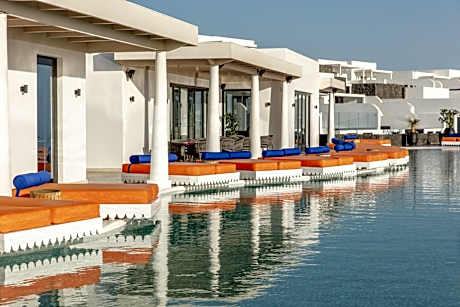 Cresanto Luxury Suites