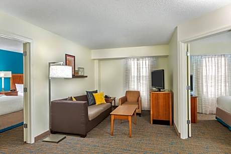 Two-Bedroom King Suite