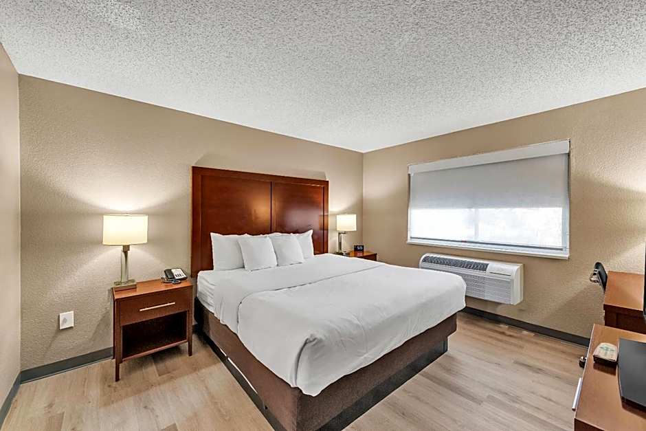 Comfort Suites Lakewood - Denver