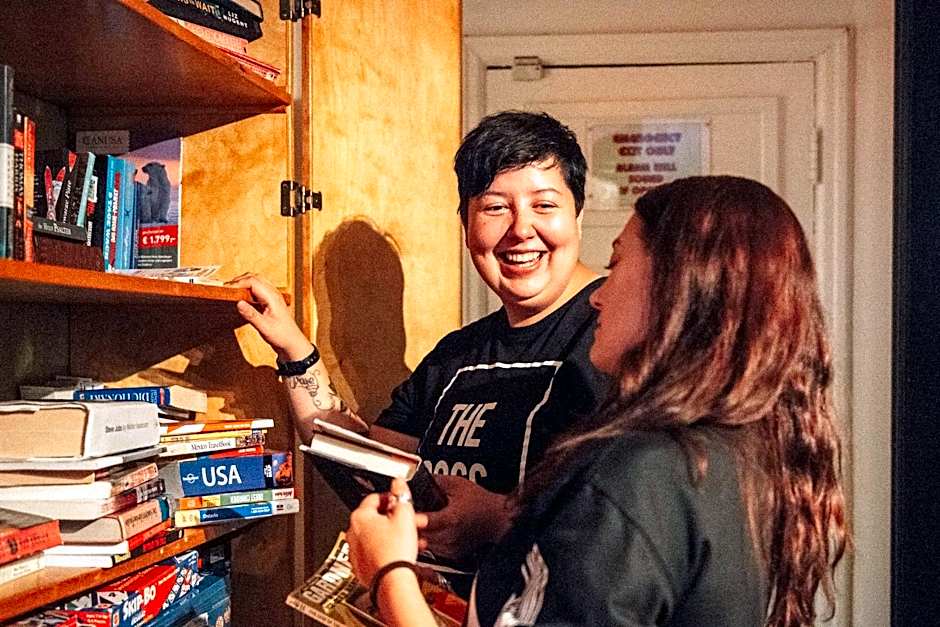 Ocean Island Inn | Backpackers | Suites