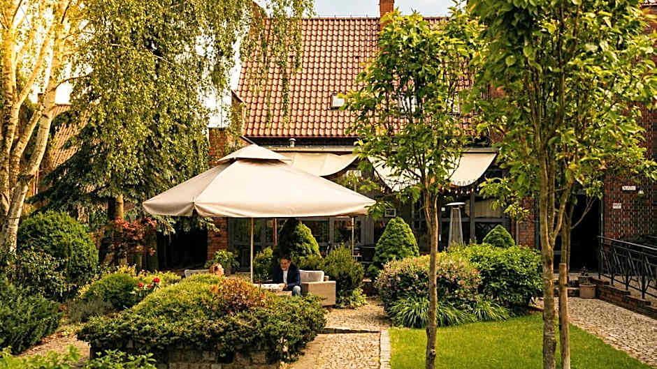 Stara Szkoła Boutique Hotel
