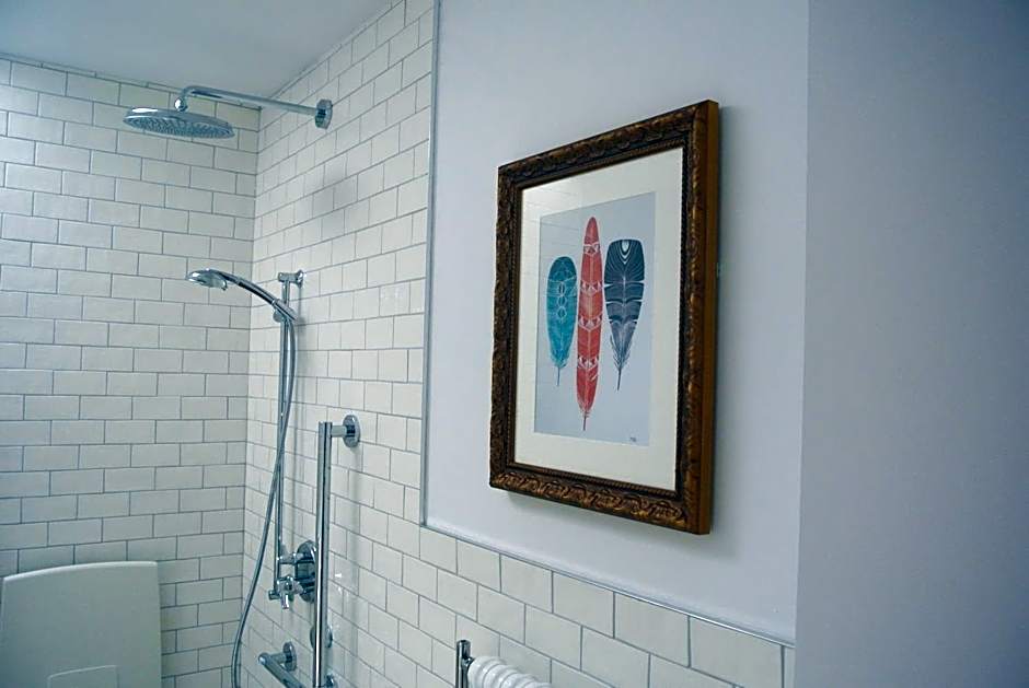 The Crown Pub, Dining & Rooms