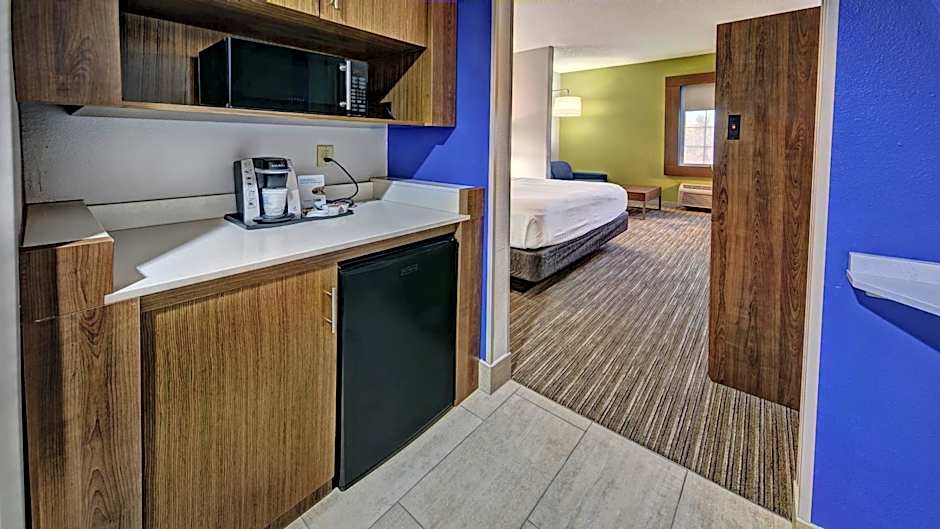 Holiday Inn Express Hotel & Suites Crossville By IHG