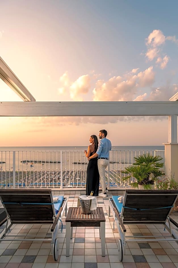Luxor Beach Boutique Hotel Cattolica
