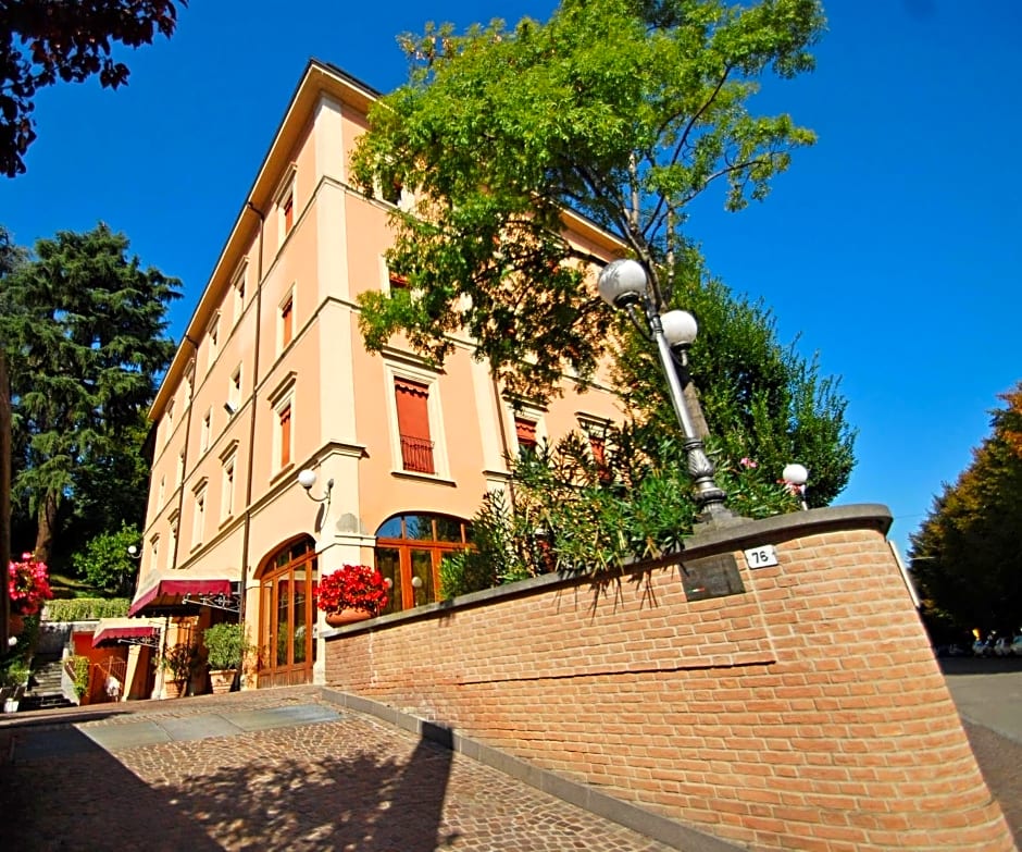 Hotel Alla Rocca Conference & Restaurant