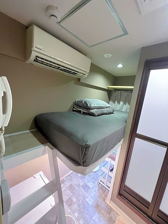 誠家　MAKOTO HOSTEL