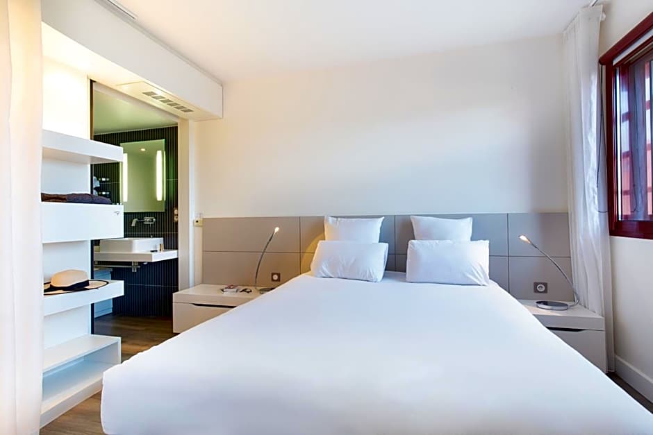 Novotel Suites Perpignan Centre Hotel