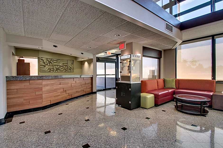 DRURY INN & SUITES EVANSVILLE EAST