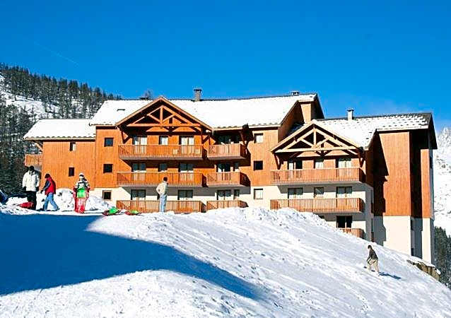 Les Gentianes by Actisource