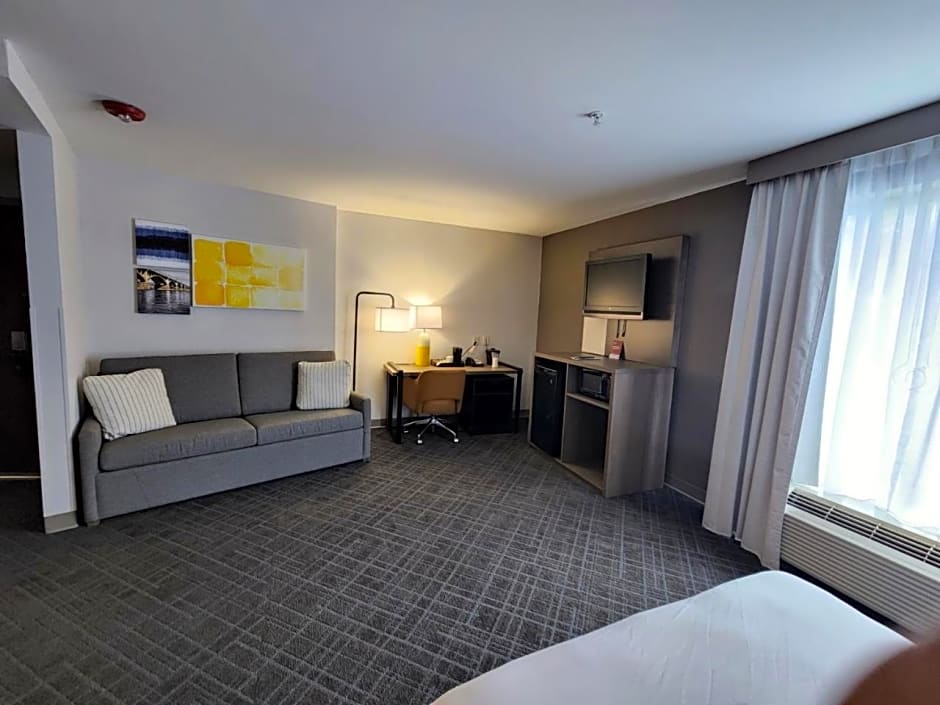 Comfort Suites Columbia Northeast - Fort Jackson