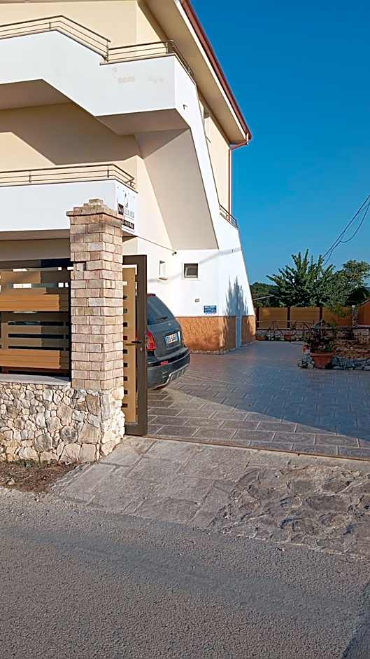 Villa Uria monolocali con e senza angolo cottura
