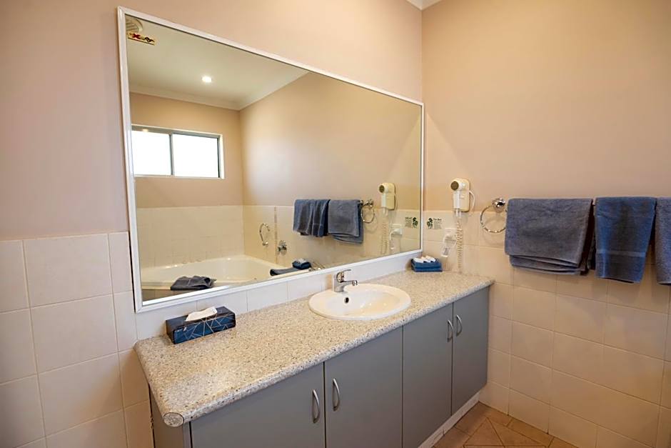 Bunbury Motel and Apartments