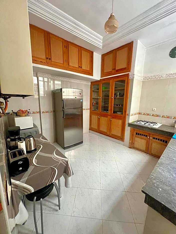 Large 3 Bedrooms Medina center Parking Secure