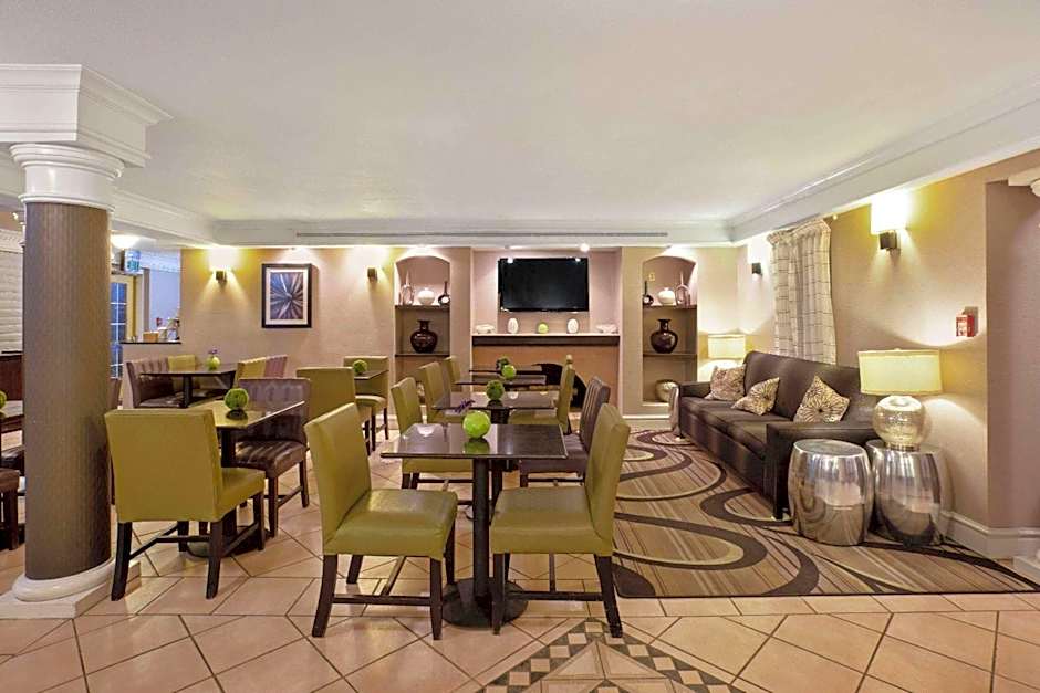 La Quinta Inn & Suites by Wyndham Denver  Golden