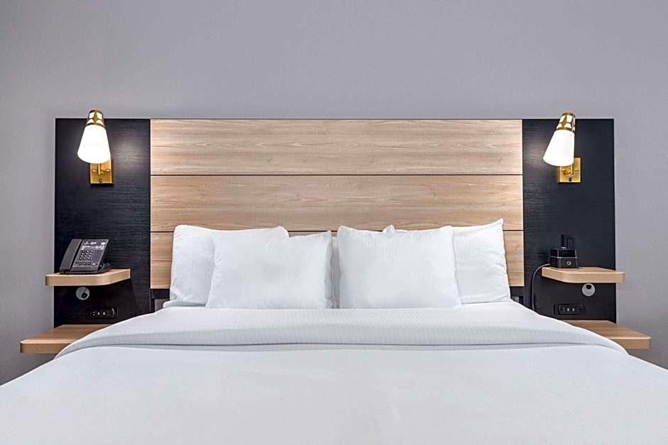 La Quinta Inn & Suites by Wyndham Woodway - Waco South