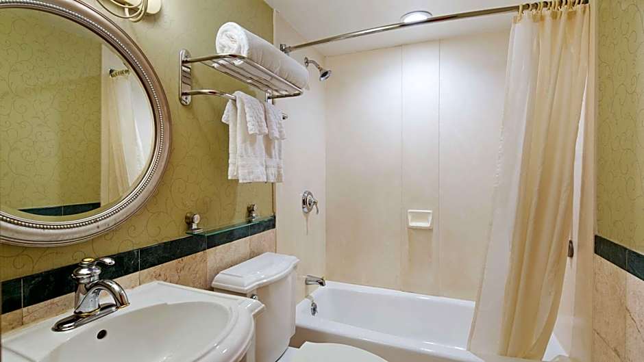 Best Western Queens Court Hotel