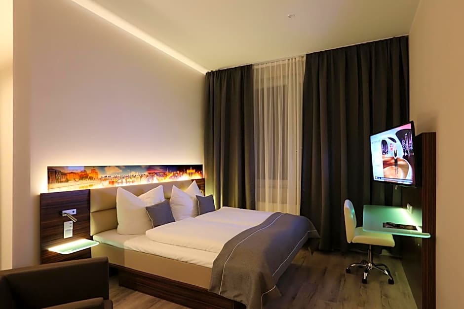 Photo 1 of 4 of Deluxe 1 Double Bed or 2 Beds