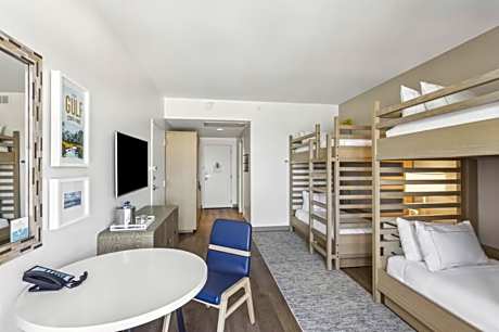 2 Bunk Bed Gulf Front Hearing Accessible