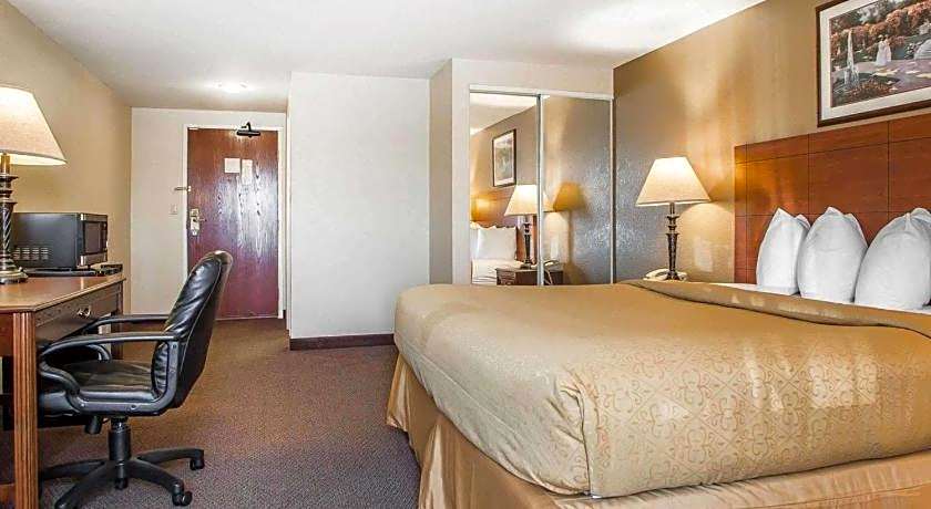 Quality Inn & Suites Franklin