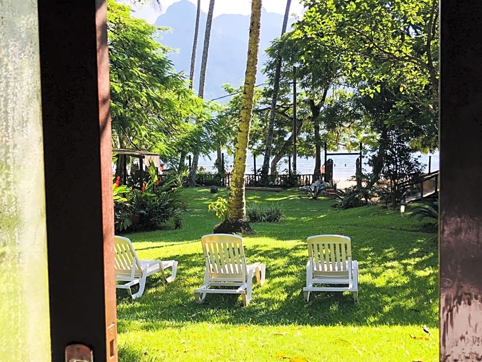 Pousada Praia Da Crena