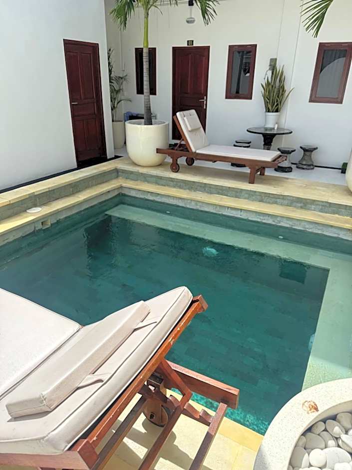 Uluwatu Stay's Deluxe Room #8