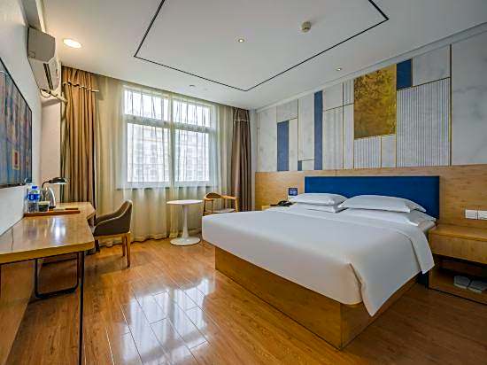 Home Inn (Ningbo Railway Station Antique City)