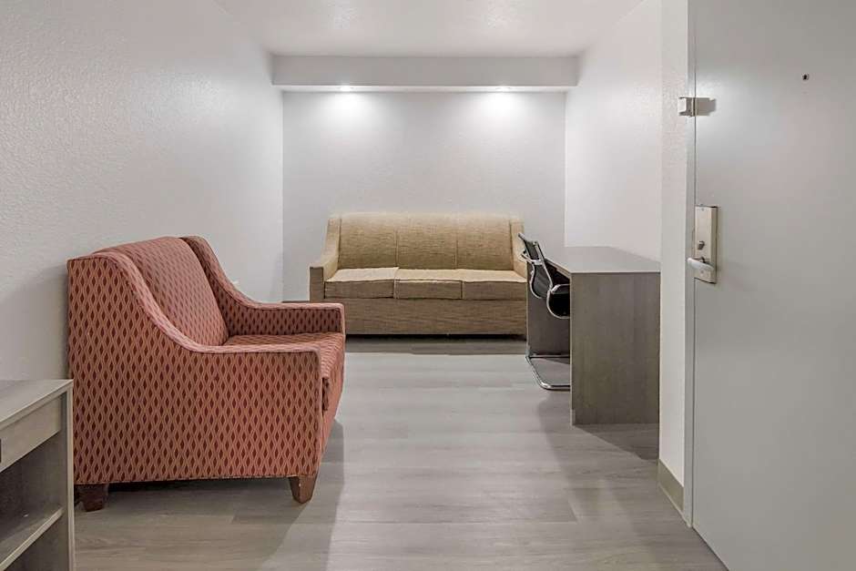 Quality Inn & Suites Richardson-Dallas