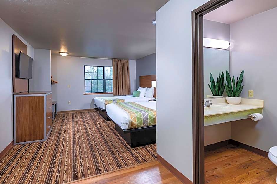 Extended Stay Airport