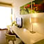 Holland House Beach Hotel