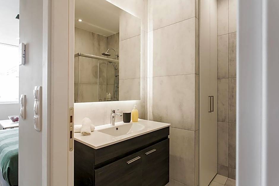 WYZ Attiki Aparthotel