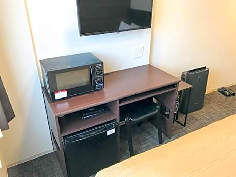 Twin Room - Non-Smoking